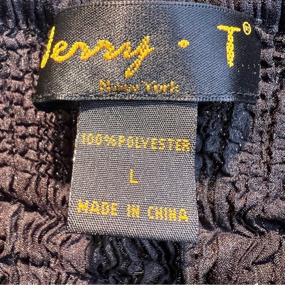 JERRY • T Black Gathered Stretch Bodice w/Cap sleeves, rnd neck, gathered Skirt - Picture 2 of 5